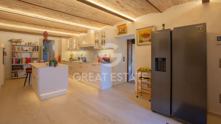 Image No.46-3 Bed Country House for sale