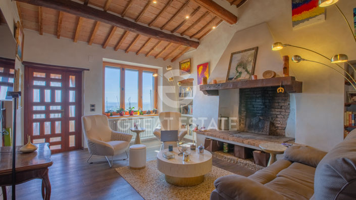 Image No.6-3 Bed Country House for sale