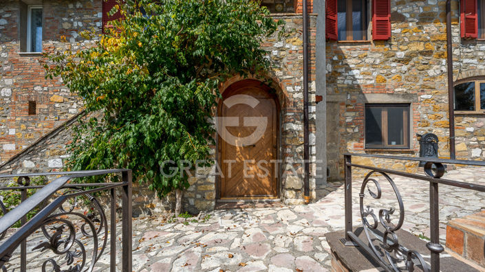 Image No.10-3 Bed Country House for sale