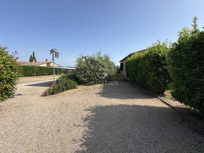 Image No.16-5 Bed Country House for sale