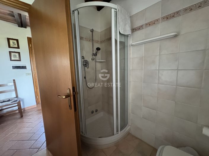 Image No.22-5 Bed Country House for sale