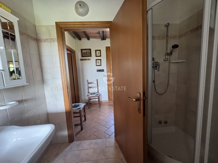 Image No.23-5 Bed Country House for sale