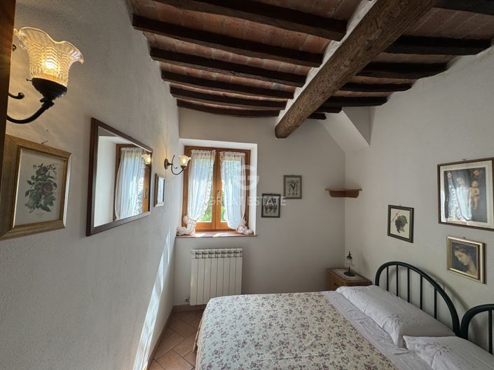 Image No.30-5 Bed Country House for sale