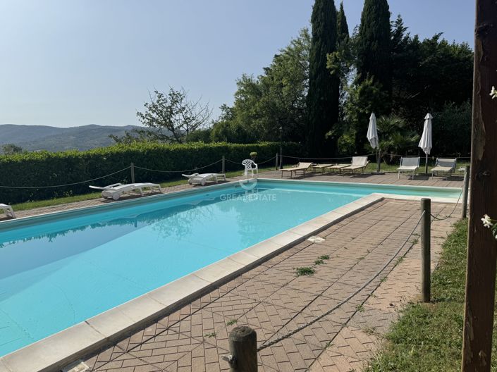 Image No.38-5 Bed Country House for sale