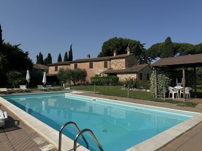 Image No.4-5 Bed Country House for sale