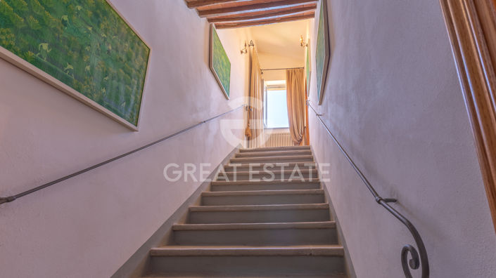 Image No.16-3 Bed Property for sale