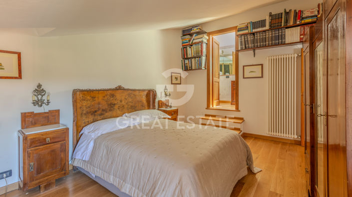 Image No.19-3 Bed Property for sale