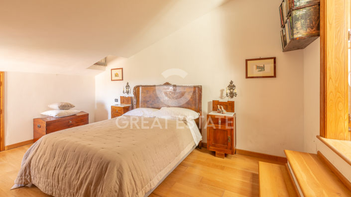 Image No.21-3 Bed Property for sale