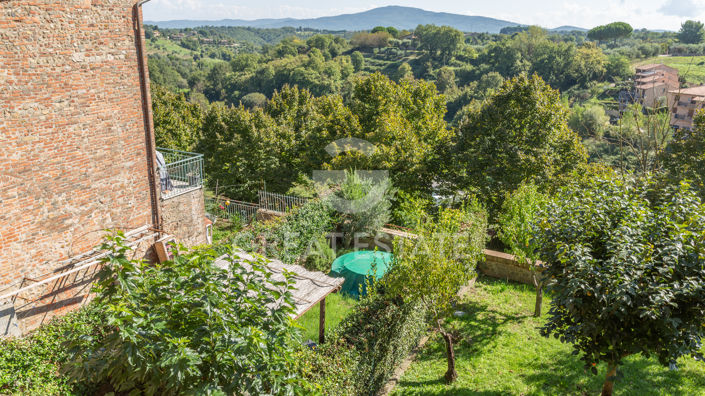 Image No.4-3 Bed Property for sale