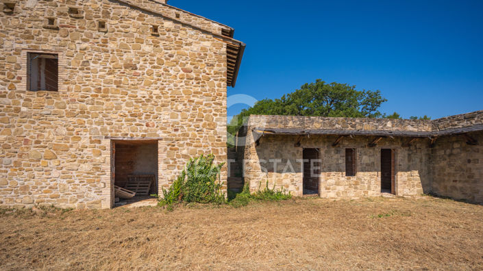 Image No.24-5 Bed Country House for sale