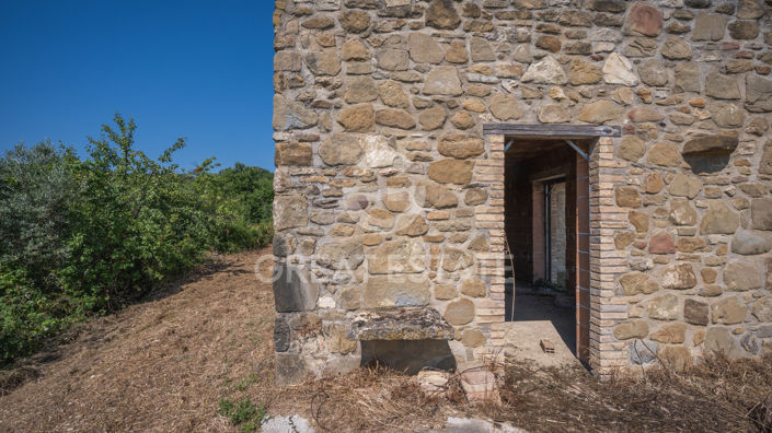 Image No.30-5 Bed Country House for sale