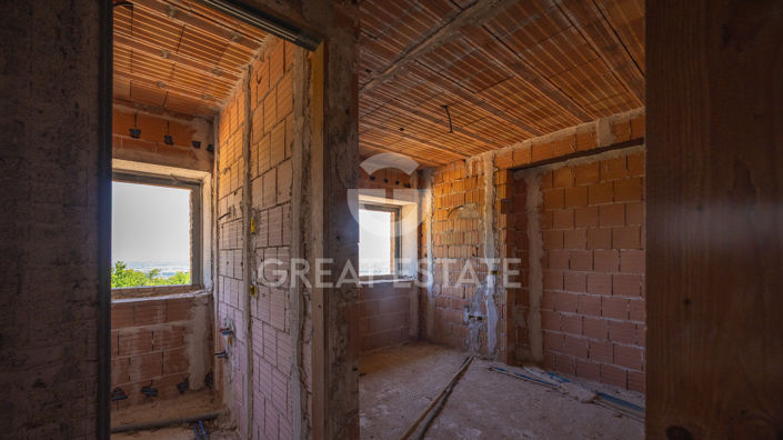 Image No.43-5 Bed Country House for sale