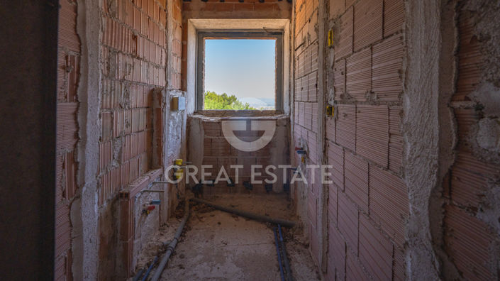 Image No.45-5 Bed Country House for sale