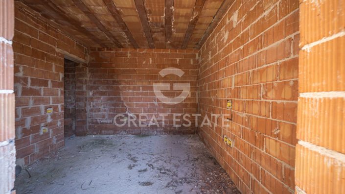 Image No.58-5 Bed Country House for sale