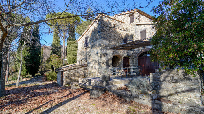 Image No.16-5 Bed Country House for sale