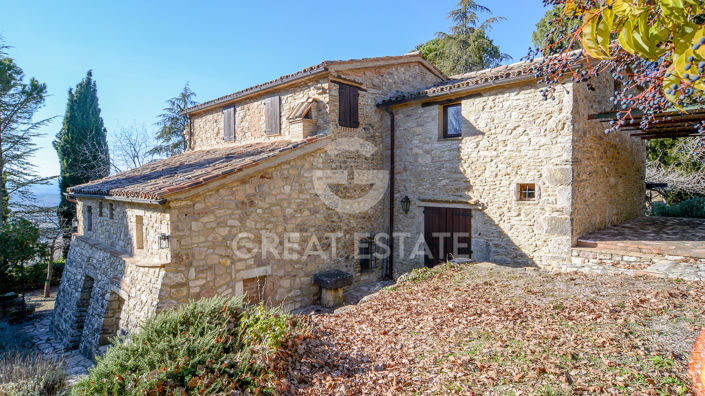 Image No.20-5 Bed Country House for sale