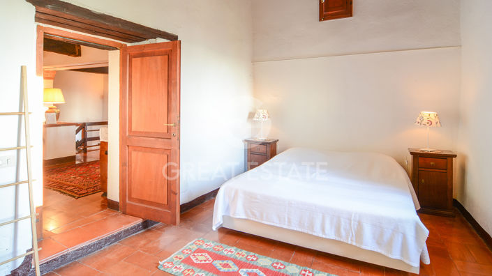 Image No.37-5 Bed Country House for sale