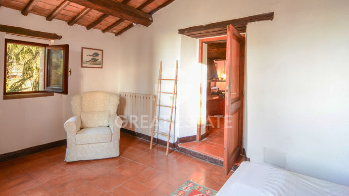 Image No.38-5 Bed Country House for sale