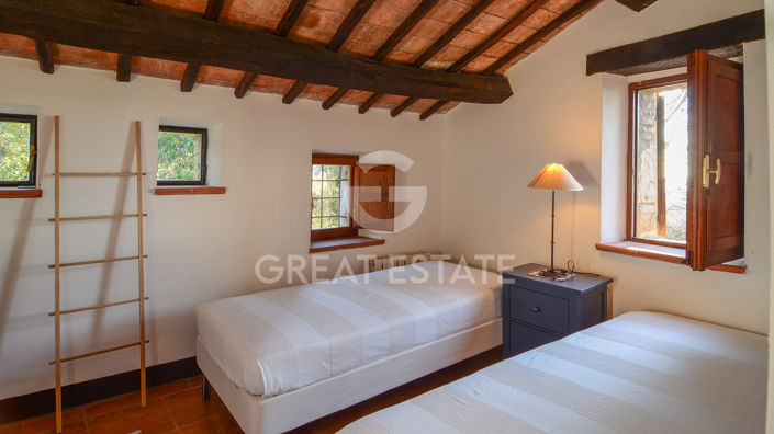 Image No.39-5 Bed Country House for sale