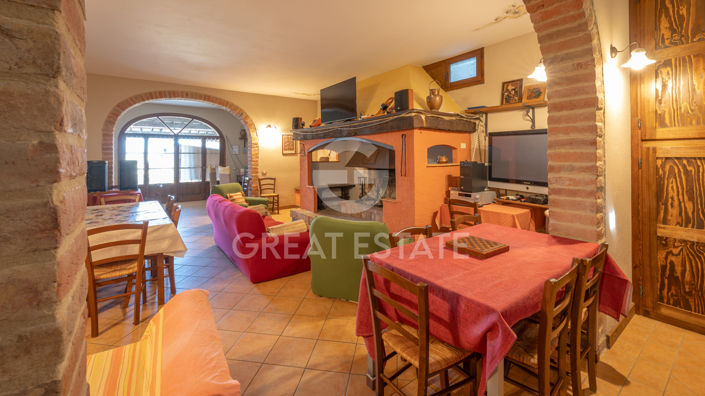 Image No.24-5 Bed Country House for sale