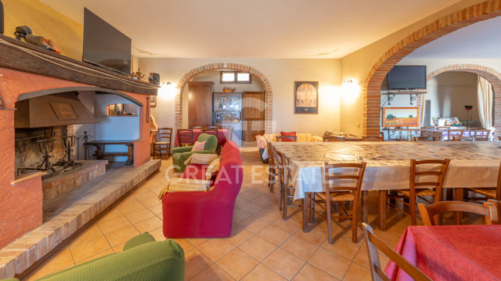 Image No.28-5 Bed Country House for sale