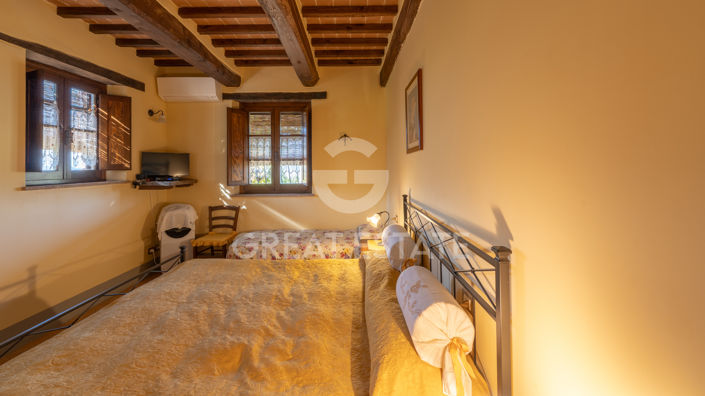 Image No.57-5 Bed Country House for sale