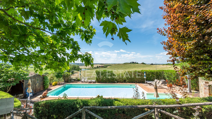 Image No.60-5 Bed Country House for sale