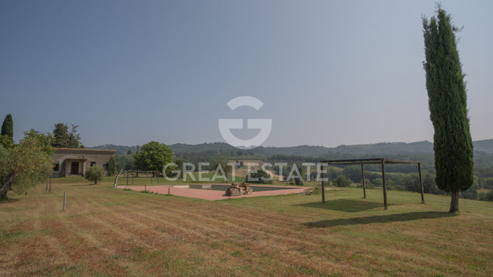 Image No.11-25 Bed Country House for sale