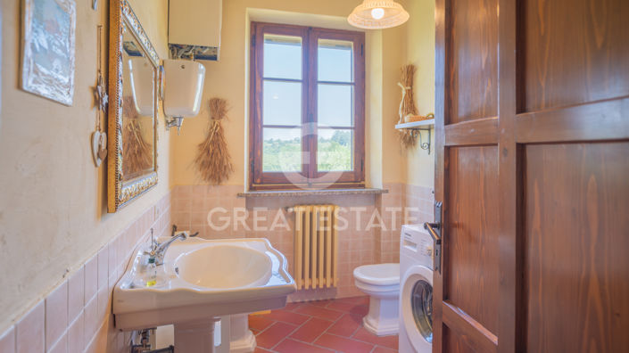 Image No.22-25 Bed Country House for sale