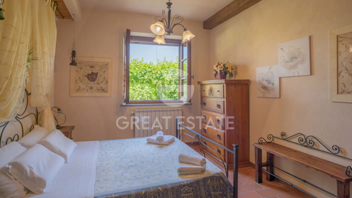 Image No.28-25 Bed Country House for sale