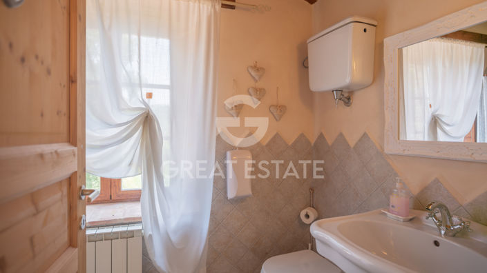 Image No.37-25 Bed Country House for sale