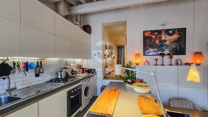 Image No.11-2 Bed Property for sale