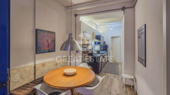 Image No.14-2 Bed Property for sale