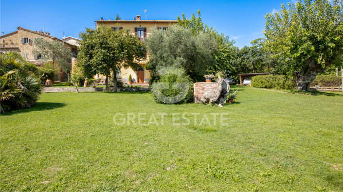 Image No.14-7 Bed Country House for sale