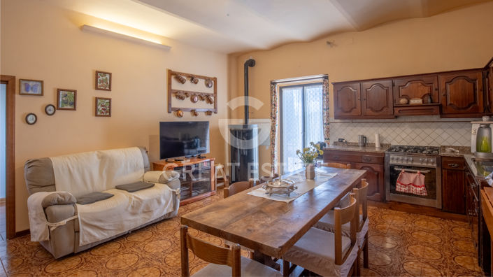 Image No.26-7 Bed Country House for sale