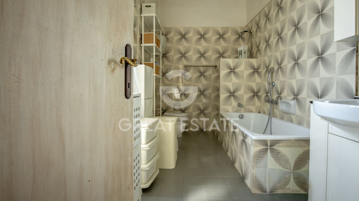 Image No.39-7 Bed Country House for sale