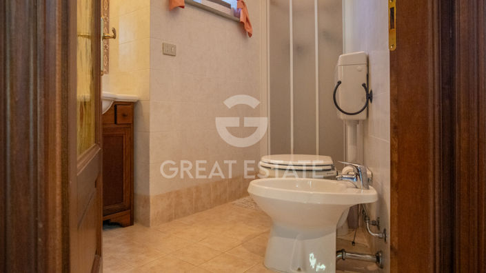 Image No.40-7 Bed Country House for sale