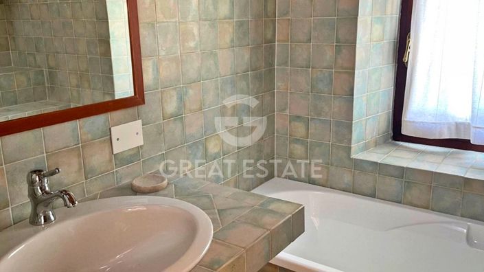 Image No.30-7 Bed Country House for sale