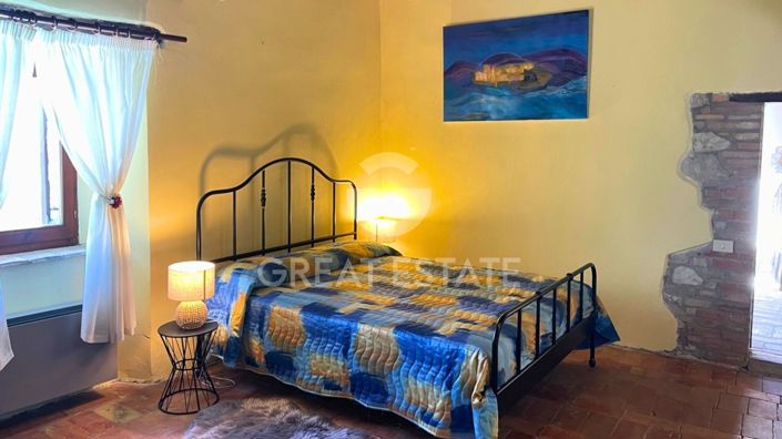 Image No.31-7 Bed Country House for sale