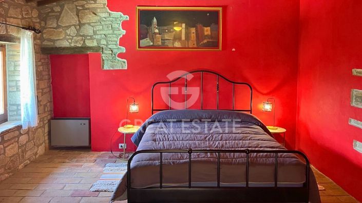 Image No.33-7 Bed Country House for sale