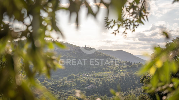 Image No.14-4 Bed Country House for sale