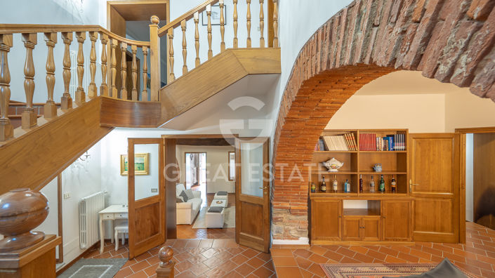 Image No.25-4 Bed Country House for sale