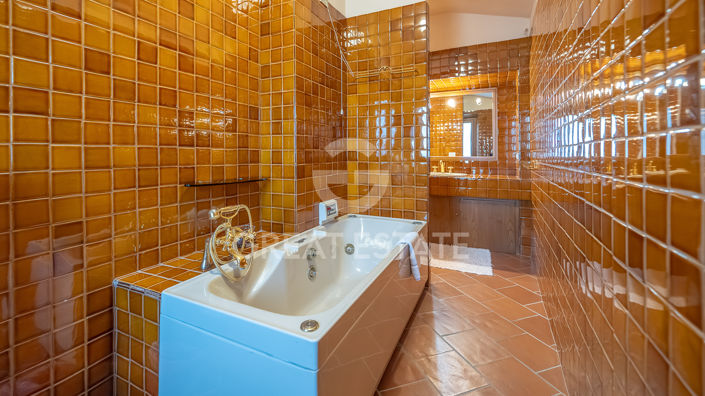 Image No.37-4 Bed Country House for sale