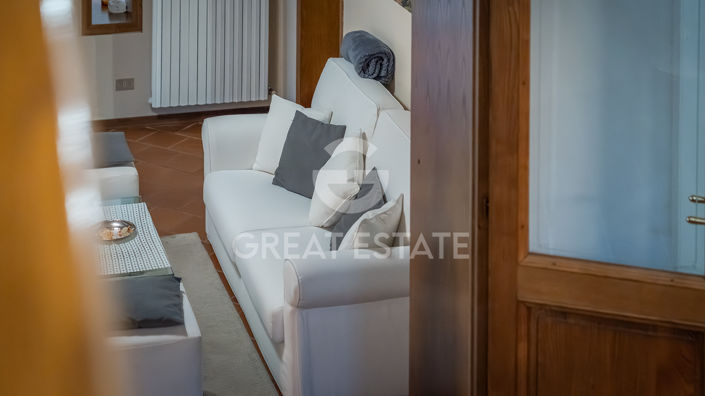 Image No.42-4 Bed Country House for sale