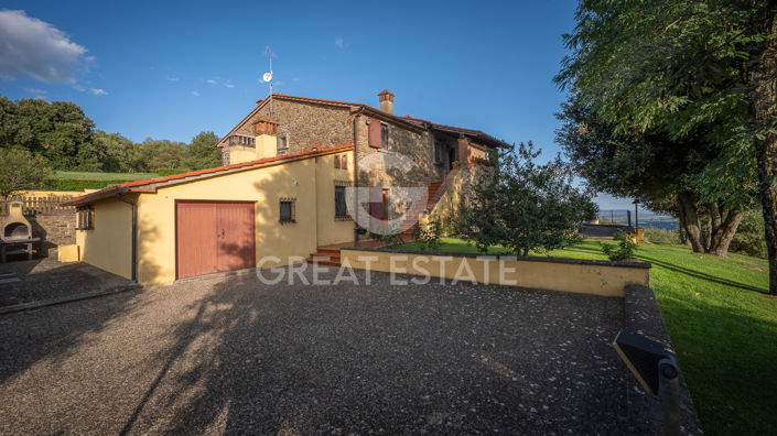 Image No.10-4 Bed Country House for sale