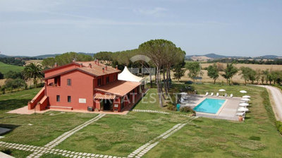 vendesi-villa-di-prestigio-in-toscana-grosset