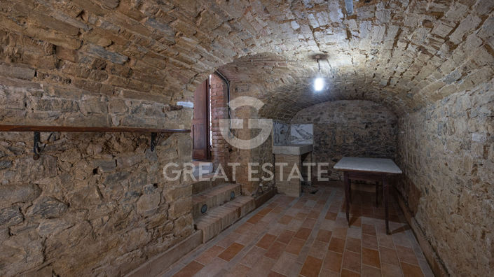 Image No.31-11 Bed Country House for sale