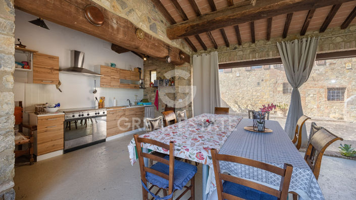 Image No.7-11 Bed Country House for sale