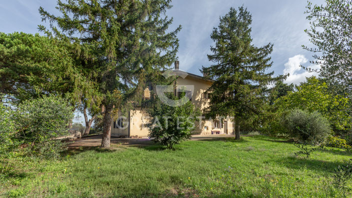 Image No.4-7 Bed Villa for sale