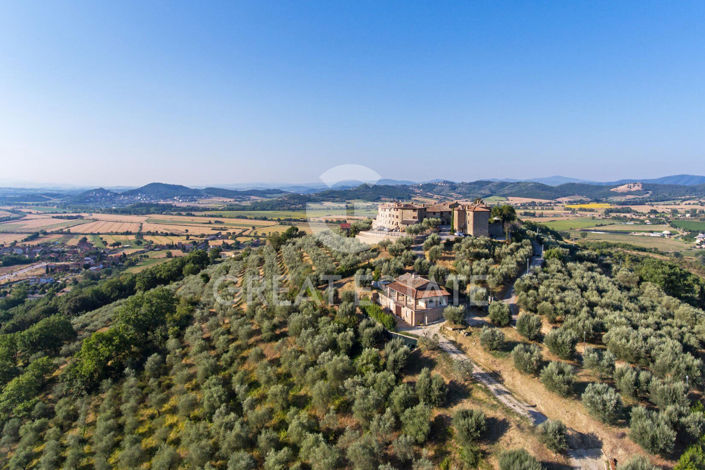 Image No.11-2 Bed Country House for sale